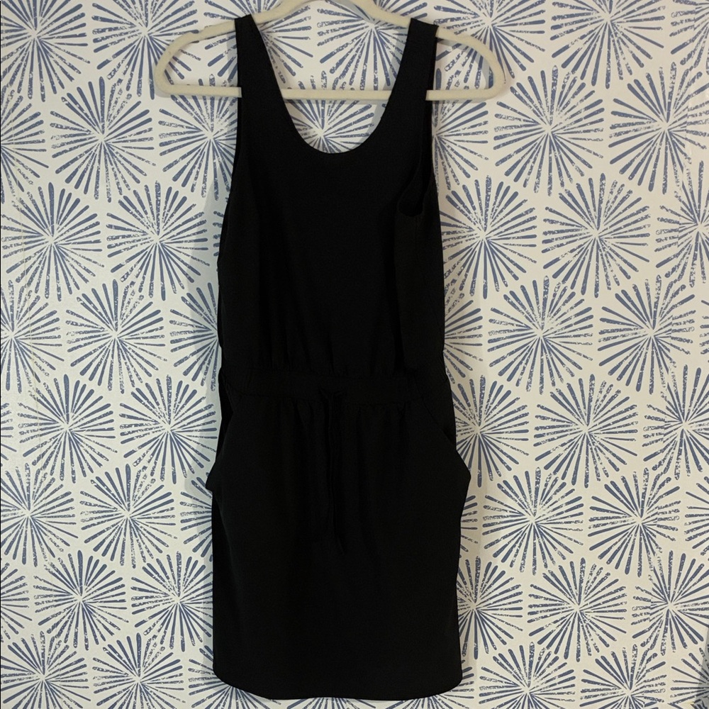 Elegant Black Sleeveless Dress